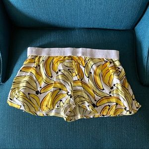 PINK Victoria’s Secret Sleep Boxy Size Medium Bananas 🍌